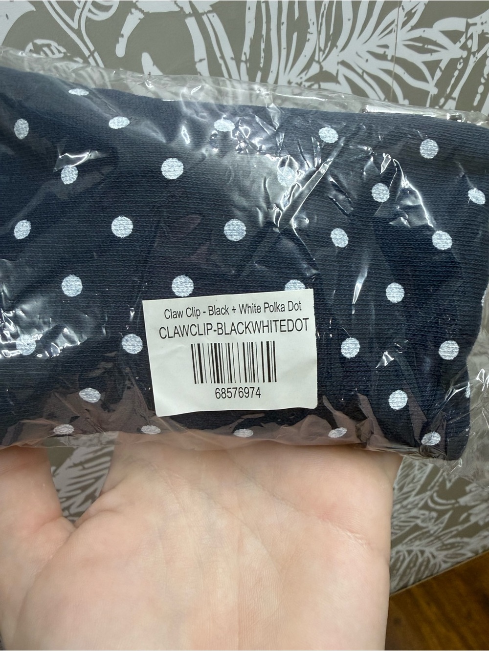 PARKE Claw Clip - Polka Dot Edit - Black - Picture 4 of 4